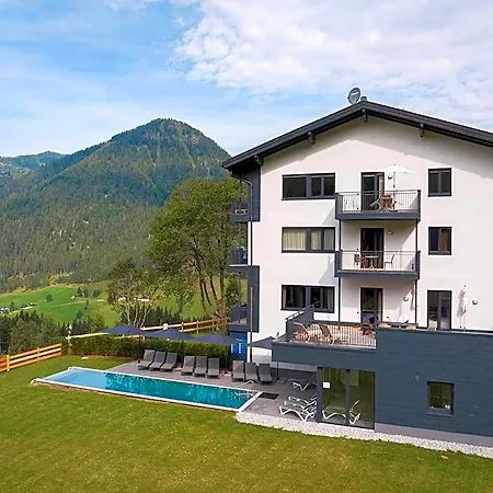 Lovely With Shared Pool Sankt Martin am Tennengebirge