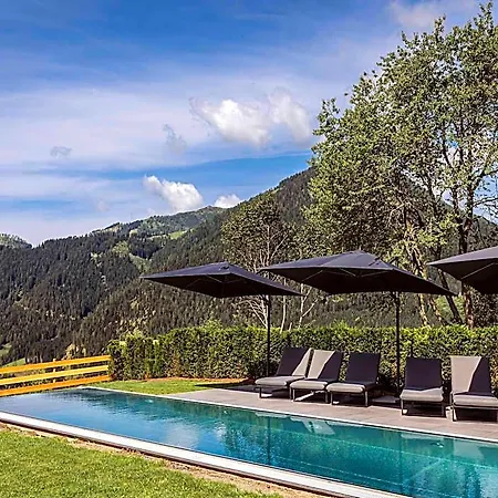 Lovely With Shared Pool 2* Sankt Martin am Tennengebirge